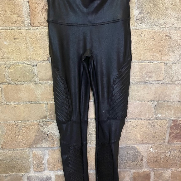 SPANX Faux Leather Moto Leggings sz S - Picture 2 of 5